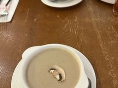 特浓忌廉蘑菇汤-Entrecôte 法国牛扒馆(保利·时光里店)