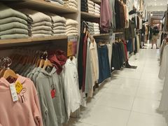 -优衣库(上海金桥国际商业广场店)