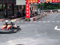 -牛仔谷漂流