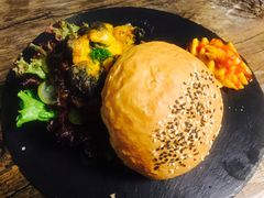 -HIGH FIVE哈福手工汉堡(桂林路店)