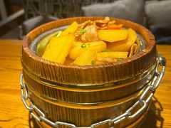 -苹果树下艺术餐厅(宋庄店)