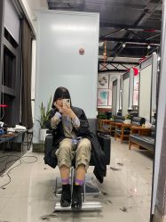 -FRIDAY星期五专业美发沙龙