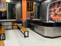 -悦动体能篮球羽毛球网球(三里河店)