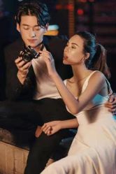 -伯爵婚纱摄影(光谷店)