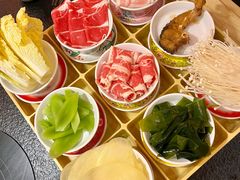 -绣园苏式火锅·开创者·腌笃鲜(大洋百货店)