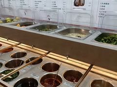 自助调料区-海底捞火锅(东百中心店)