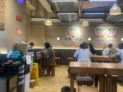 -云阿蛮云南生烫牛肉米线(奉贤路店)