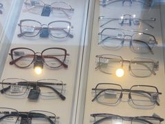 -瑞司视光眼镜·蔡司战略合作眼镜店(新街口店)