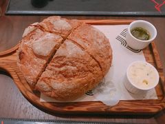 -恰餐厅及酒吧 CHAR Bar & Grill (北京丽都皇冠假日店)