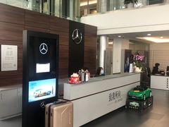 -天津波士信达奔驰4S店(卫津南路店)