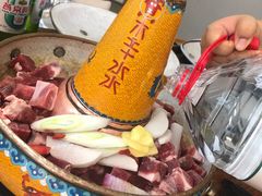 山泉水冰锅底-毛辣果·贵州红酸汤牛肉火锅(西单店)