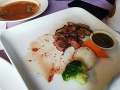 精选腓利牛排配鹅肝-德大西餐社(云南南路店)