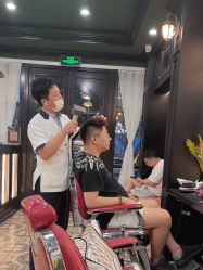 -豪帅男士理容馆