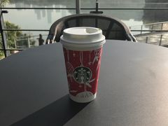 -星巴克(南宁民歌湖店)