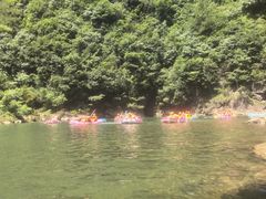 -安吉龙王山峡谷漂流