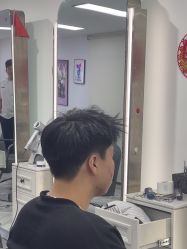 -米娜护肤造型