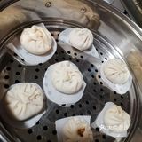 只要过了发面这一关，后续的步骤就简单许多，馒头