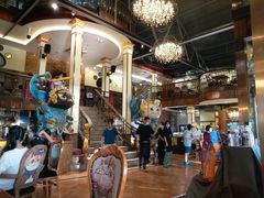 大堂-more than meow吴止猫主题餐厅(承德 中船汇店)