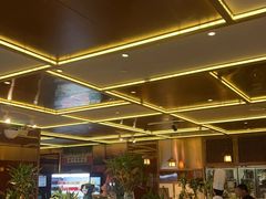 -大中华希尔顿酒店-念自助餐·嗨啤·小龙虾