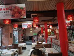 大堂-羊家胡同·龙虾烧烤火锅(龙汇路店)