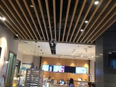 -巴黎贝甜(大宁国际商业广场店)