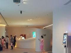 -涨巢·潮玩水疗局