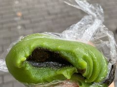 芝麻青团-许阿姨糕团店(南京总店)