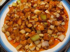 -靠山屯东北农家菜(八龙桥雅苑店)