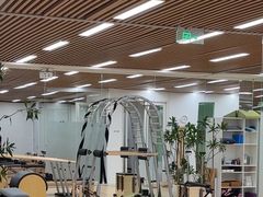 -Isofit 普拉提·婵柔工作室