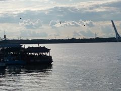 -人民防洪胜利纪念塔