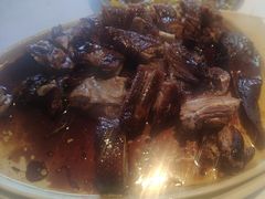 -八府香鸭·啫啫煲(华山路店)