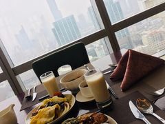 -湖景知味西餐厅•自助餐• 轻食(南京金茂威斯汀大酒店)