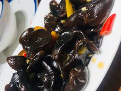 -湘聚缘湘菜馆(斜土路店)