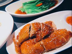 脆皮吊烧鸡-蝴蝶里·粤菜·点心(龙湖天街&滨江店)