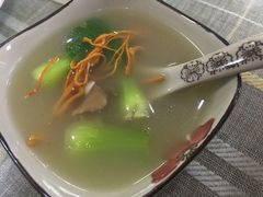 台蘑养生汤-天天向上素食餐厅(五台山店)