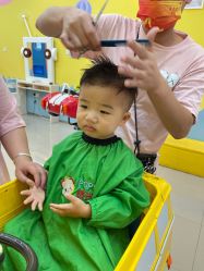 -爆米花儿童美发乐园