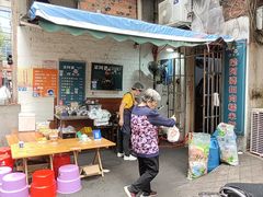 -梁阿婆廿年老牌扣肉糯米饭