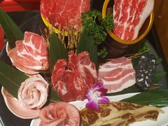 -青瓦炭韩潮烤肉(花园道店)