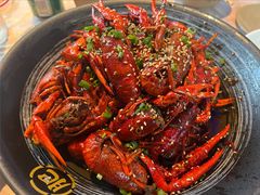 -肥肥虾庄·金牌油焖大虾(汉街SKP店)