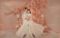 -雪中彩影婚纱摄影·微光艺术中心