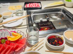 -海底捞火锅鲜切牛肉主题店(长寿路店)