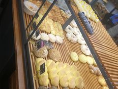 -焙丽拾光(麦凯乐直营店)