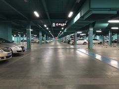 -欧尚超市苏州店停车场(金鸡湖路店)