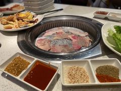 -佰烧海鲜烤肉火锅自助(世茂国际广场店)