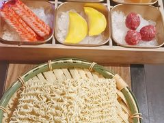 -尚尚仙·酸汤猪手·猪肚鸡火锅(华联万柳购物中心店)