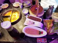 -热火朝天鲜切牛肉火锅(南强街巷店)