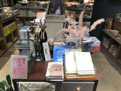 -江汉书店书·咖啡(美佳华店)