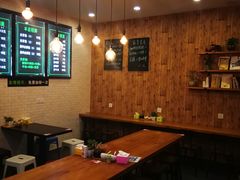-花溪巷牛肉粉(泉城路店)