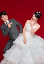 -二十一世纪婚纱摄影(省府前街店)