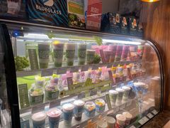 零售区-Blueglass酸奶(华贸购物中心店)